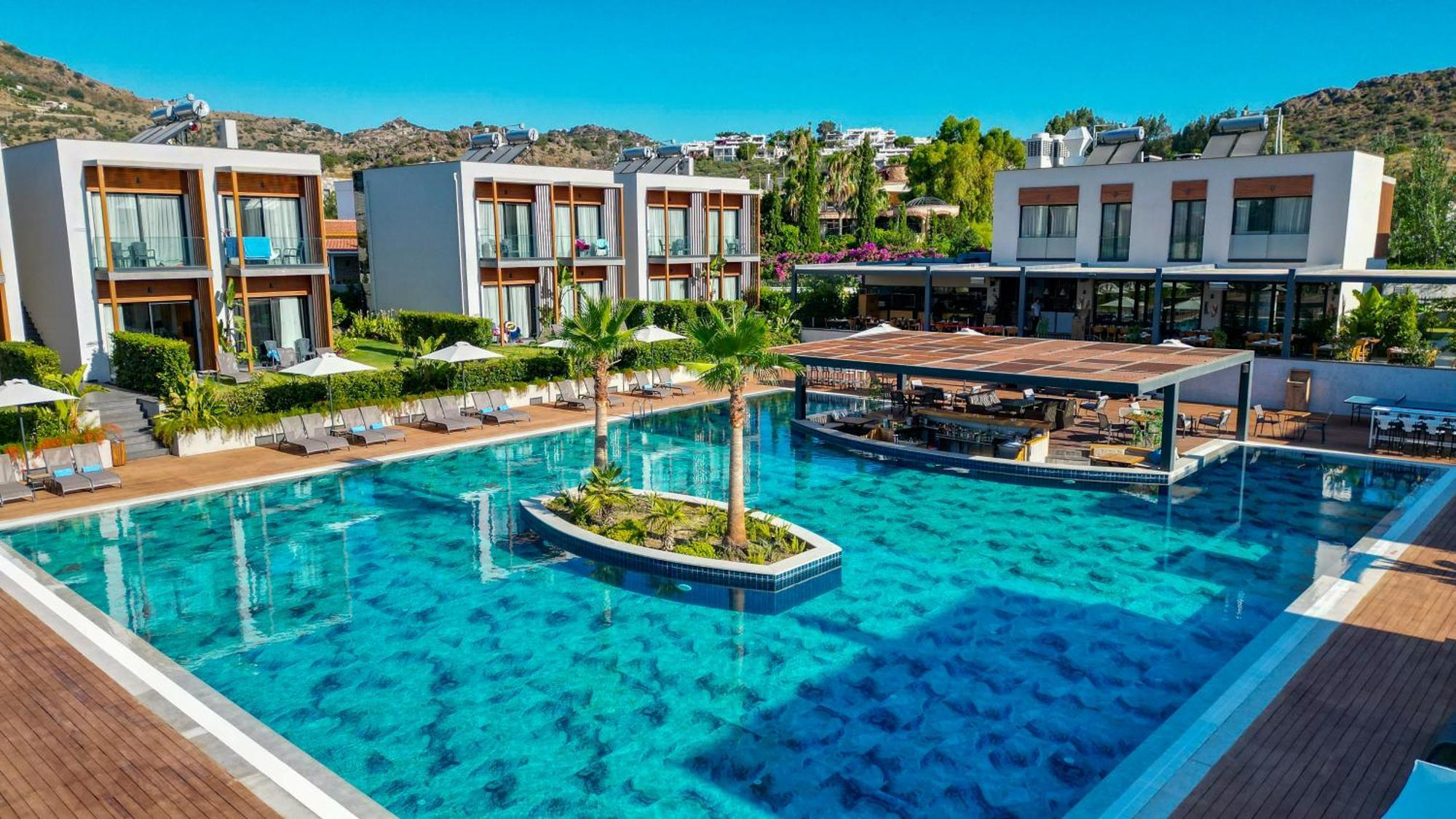 אורטקנט Celeste Bella Luxury Hotel & Spa מראה חיצוני תמונה