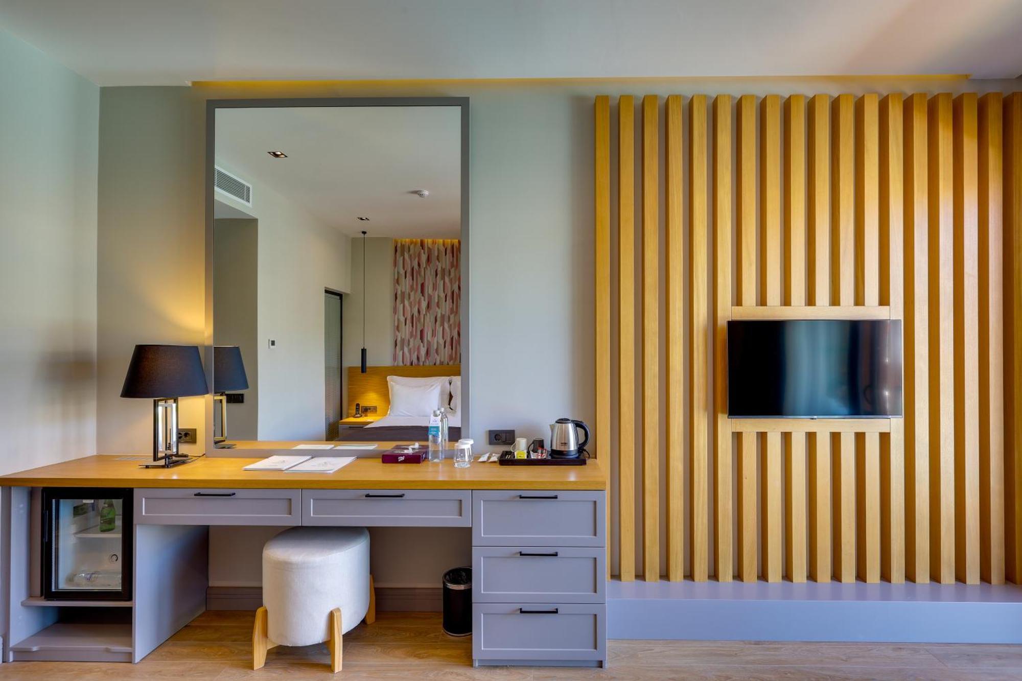 אורטקנט Celeste Bella Luxury Hotel & Spa מראה חיצוני תמונה