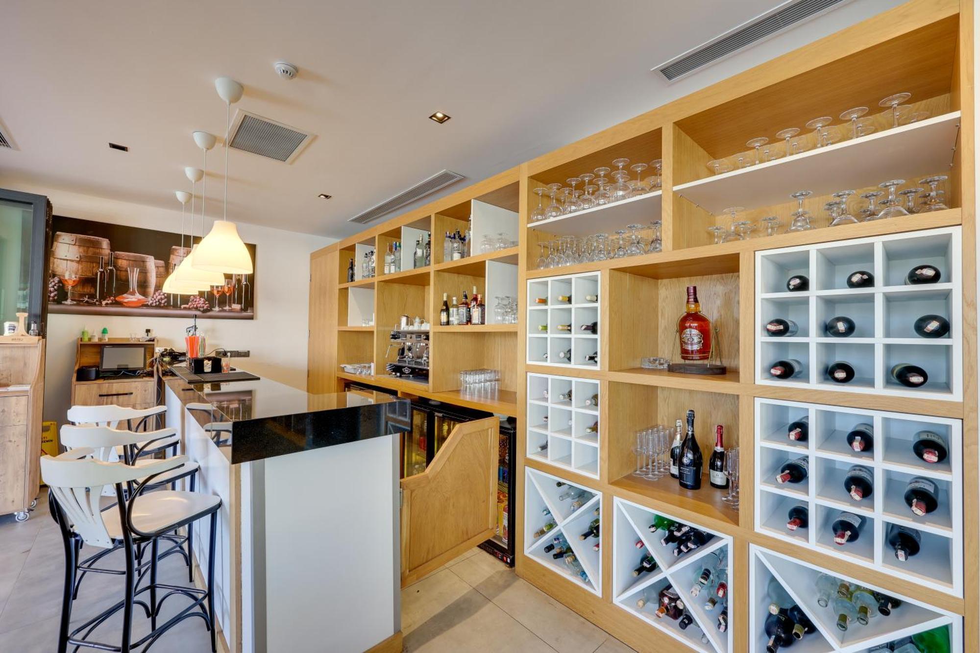אורטקנט Celeste Bella Luxury Hotel & Spa מראה חיצוני תמונה