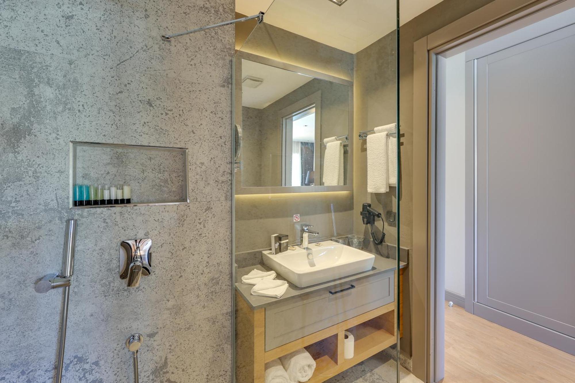אורטקנט Celeste Bella Luxury Hotel & Spa מראה חיצוני תמונה